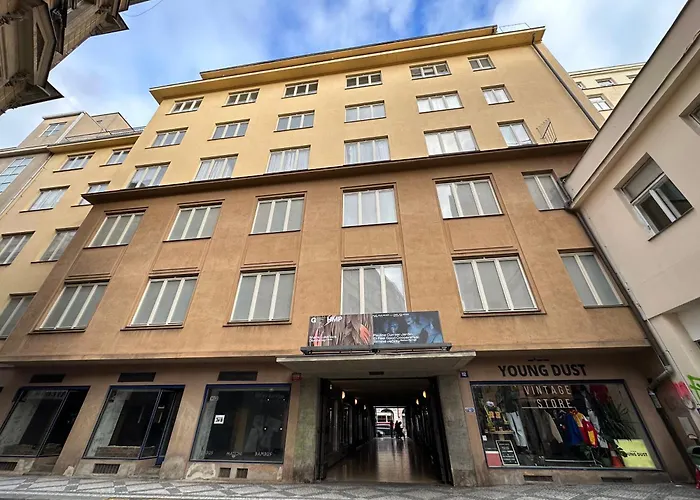 Castle View Apartments. Old Town *